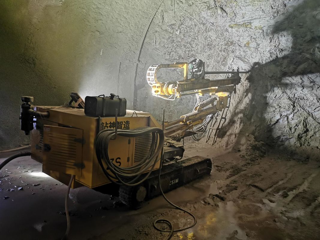 Bohrgerät Bohrgerät Tunnelbau Crawler-Typ Multifunktionsgesteinsbohrgerät für Tunnelbau