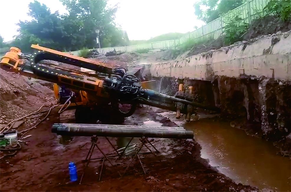 Tunnelbau-Bergbaudrohmaschine 4,5 m Horizontale Höhe R32/R38/T38/T45